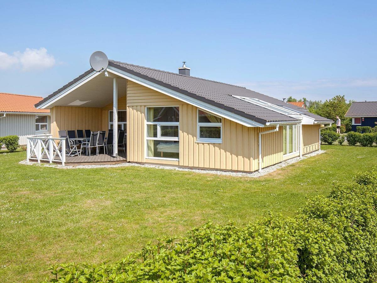 12 Person Holiday Home In Грёмиц Экстерьер фото